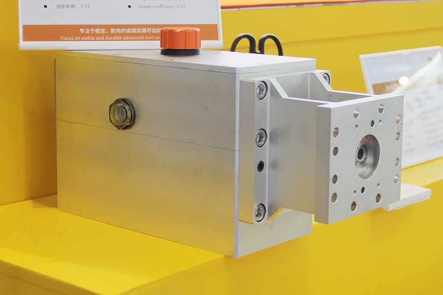 非標(biāo)試驗(yàn)機(jī)專(zhuān)用雙螺桿齒輪箱