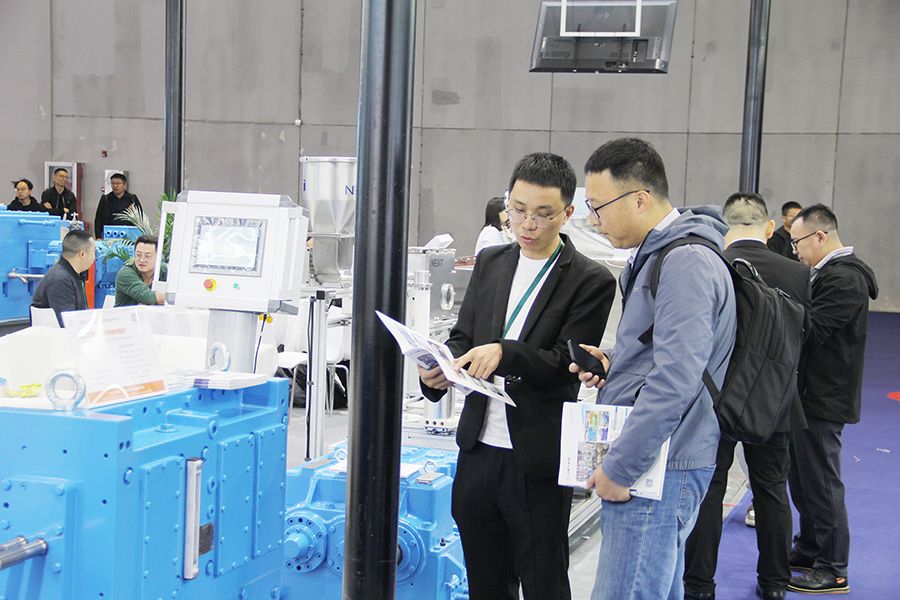 CHINAPLAS 2024國(guó)際橡塑展圓滿收官，成都金稷豐機(jī)械收獲滿滿